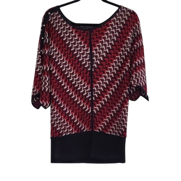 White House Black Market Red Black Chevron Batwing Short Sleeve Knit Top Size M - Picture 8 of 9